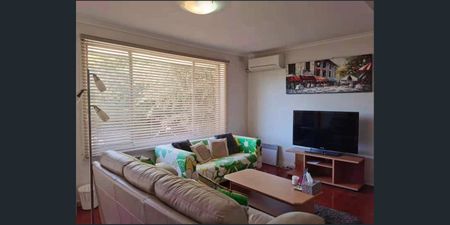 WELL PRESENTED UNIT RESIDENCE IN THE HEART OF CHADSTONE - Photo 4