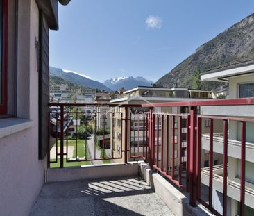 3.5 room attic apartment for rent in the center of Visp - Photo 5