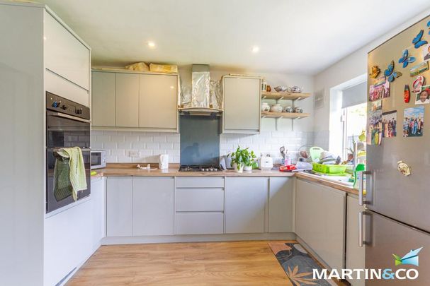3 bedroom terraced house to rent - Photo 1
