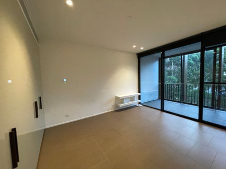 Chippendale - Photo 2