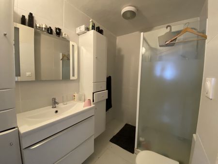 Location Appartement 3 pièces 82m² PIERREFEU DU VAR 83390 - Photo 5