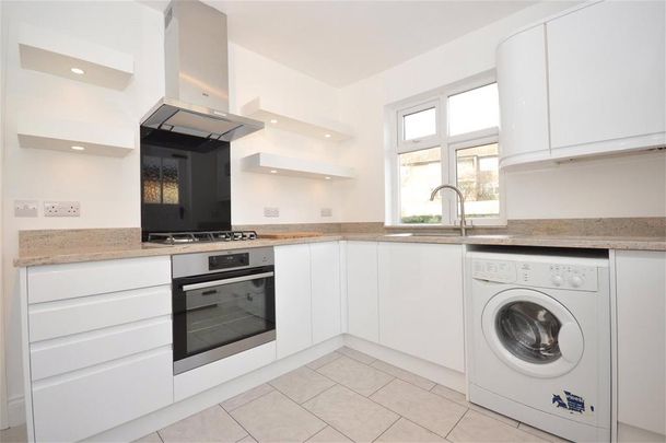 2 bedroom maisonette to rent - Photo 1