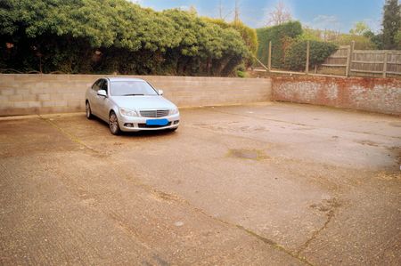 Michelville House, Shelly Drive, Bletchley, Milton Keynes, MK3 - Photo 3