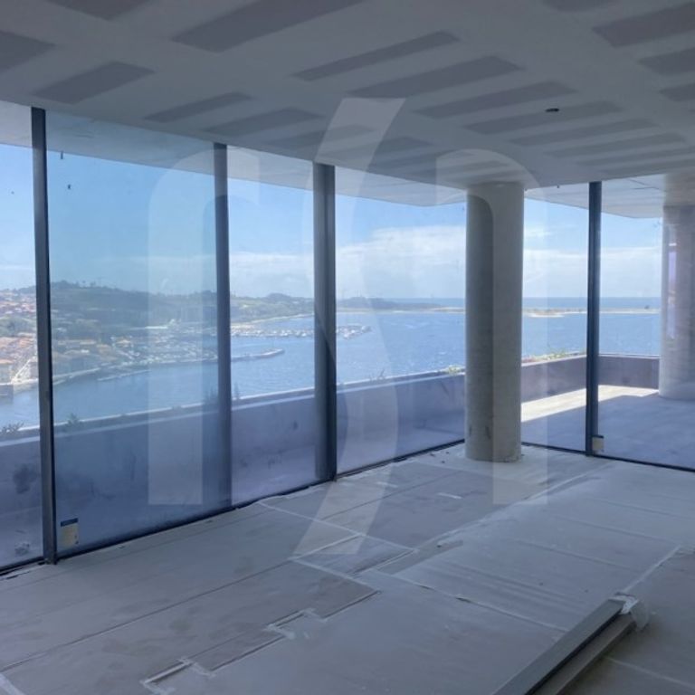 4 bedroom luxury Apartment for rent in Porto, Portugal - Photo 1