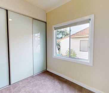 39 Floraville Road, Belmont North NSW 2280 - Photo 6