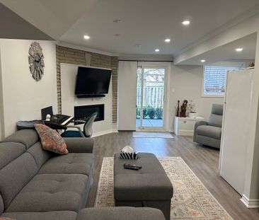 For Lease - 853 Firth Court Unit# Walk out Basement, Newmarket, Ont... - Photo 1