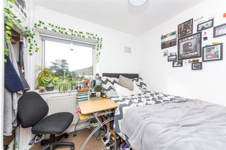 6 bedroom semi-detached house to rent - Photo 3