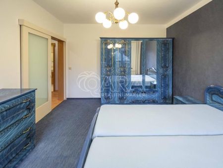 Pronájem bytu 2+1 61 m2 - Fotografie 4