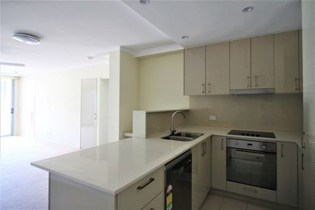 MODERN LIFESTYLE APARTMENT! - Photo 2