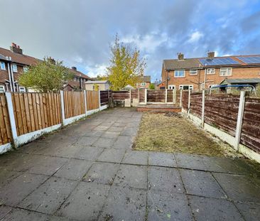 Springside Avenue, Manchester, M28 - Photo 3