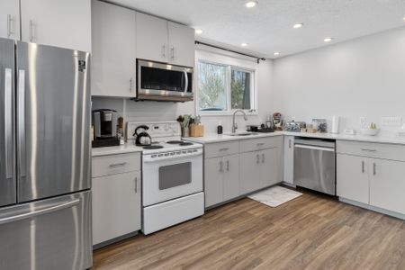For Lease - 8 Oberon Street, Bells Corners and South to Fallowfield, Ontario - Photo 5