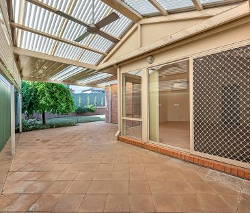 Style, Space & Executive Comfort in a Peaceful Highbury Setting - Photo 1