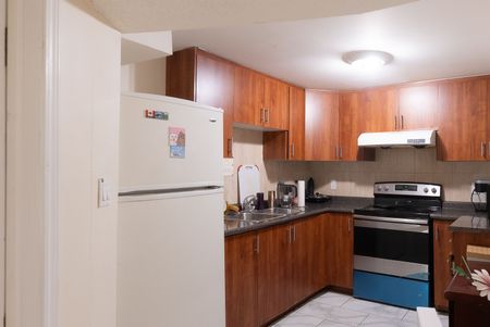 For Lease - 36 Rattlesnake Road, Brampton, Ontario - Photo 4