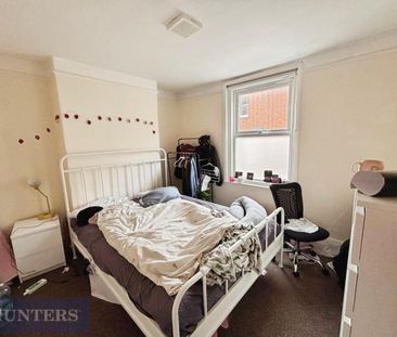 3 bedroom House To Let - Photo 4