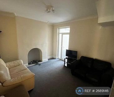 3 bedroom terraced house to rent - Photo 2