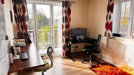 5 bedroom detached house to rent - Photo 3