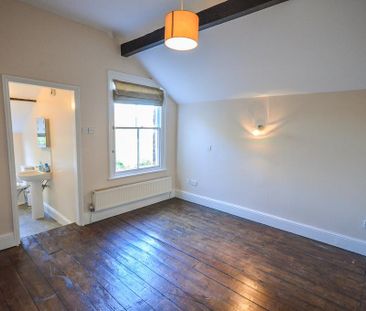 2 bedroom semi-detached house to rent - Photo 5