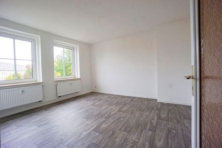 Helle 2-Zimmer-Wohnung mitten im Zentrum – Perfekt für Stadtliebhaber - Photo 2