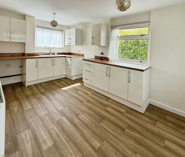 Waverley, Woodside, Telford, TF7 - Photo 1