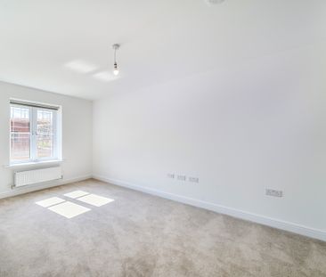 Upton Lawn Grove, Northampton - Photo 1