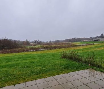 Skønt rækkehus i flot natur - Foto 1