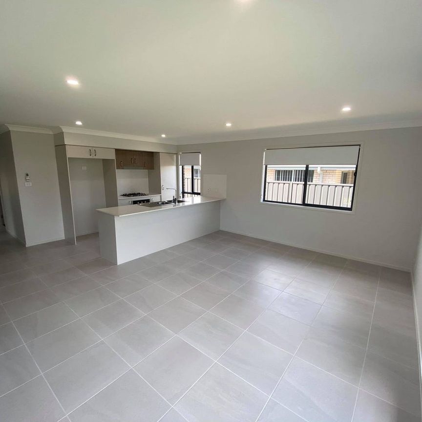 Stunning Four Bedroom Family Home - Photo 1