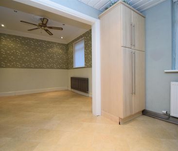 High Street, Horbury, Wakefield - Photo 3