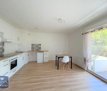 Location Appartement 3 pièces 51m² LIBOURNE 33500 - Photo 3