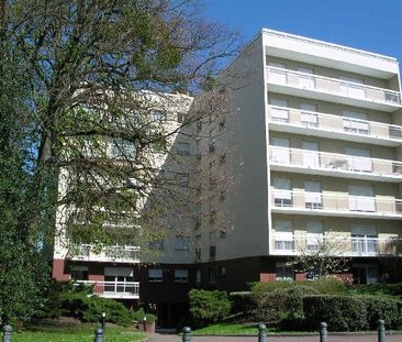 Location Appartement 1 pièce Meublé 34m² LE CREUSOT 71200 - Photo 3