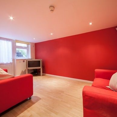 3 Bed - Winston Gardens, Headingley, Ls6 - Photo 1