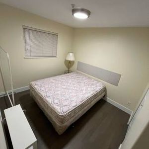 1 Bed 1 Bath Ground Suite for Rent - Photo 2