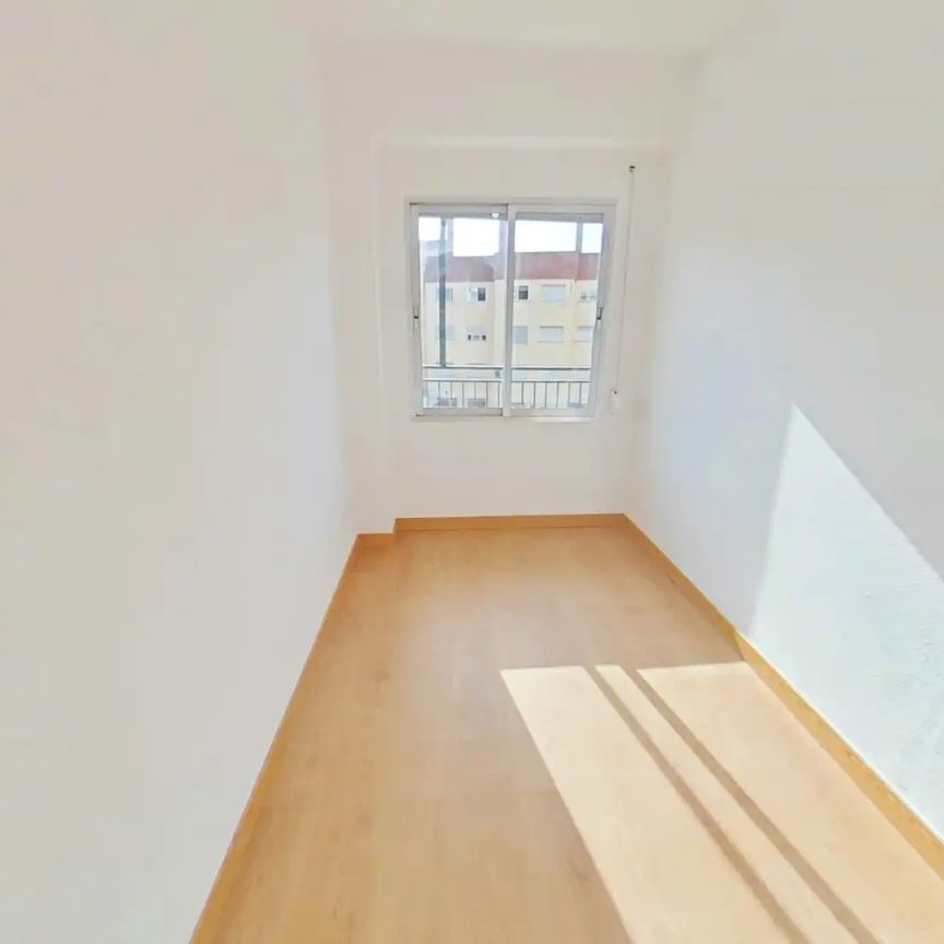 Piso de alquiler en El Molí - Photo 1