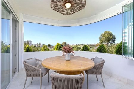 2 bedroom luxury Apartment for rent in San Pedro de Alcántara, Spain - Photo 2