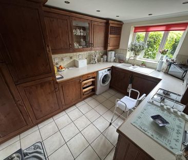 3 bedroom semi-detached house to rent - Photo 5