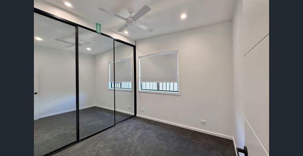 NEW 3 BEDROOM DUPLEX - Photo 1