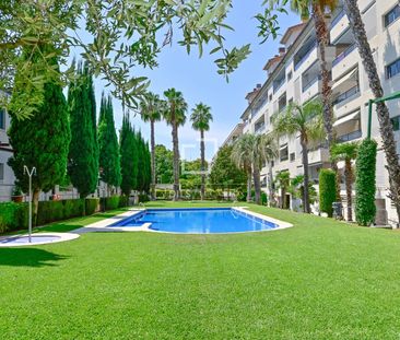 VACATION RENTAL! Discover this exclusive apartment in the prestigio... - Foto 4