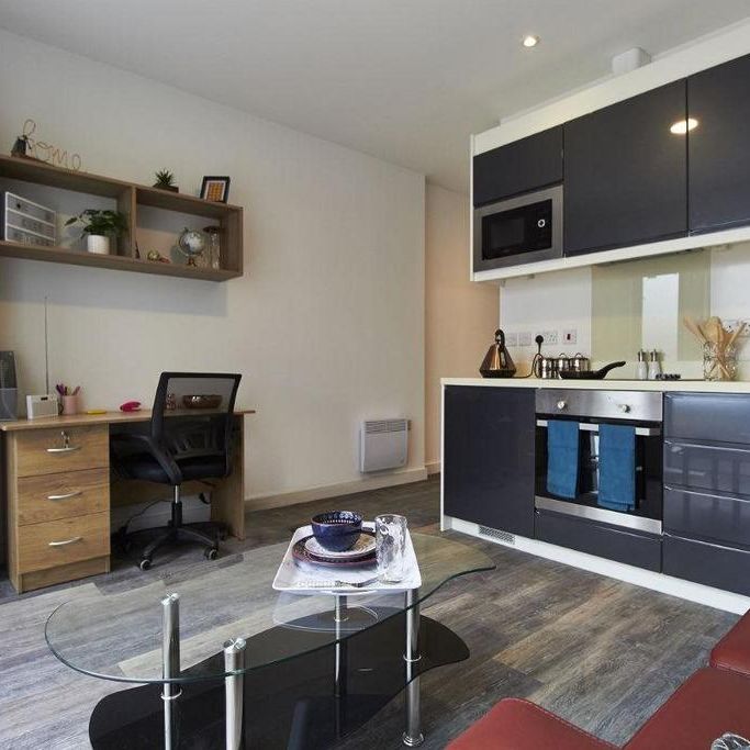 Studio to rent - Photo 1