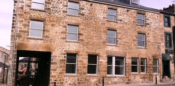 5 bedroom flat to rent - Photo 2