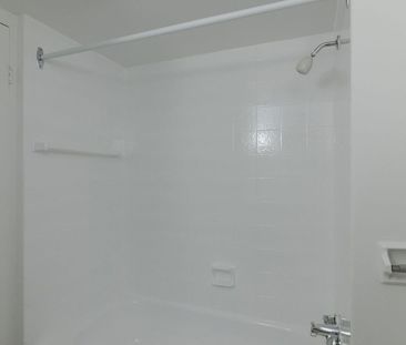 2285 Saint-Mathieu Street - Photo 6