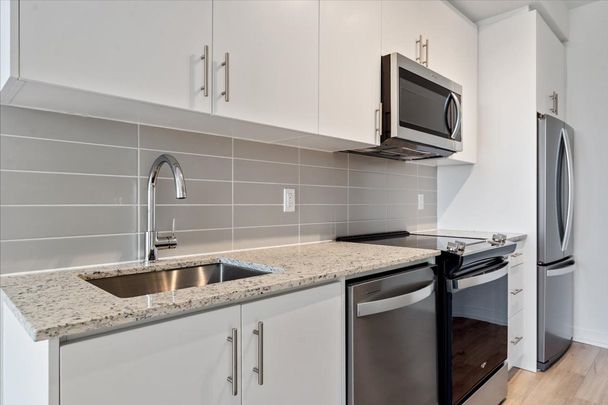 For Lease - 335 Wheat Boom Drive Unit# 411, Oakville, Ontario - Photo 1