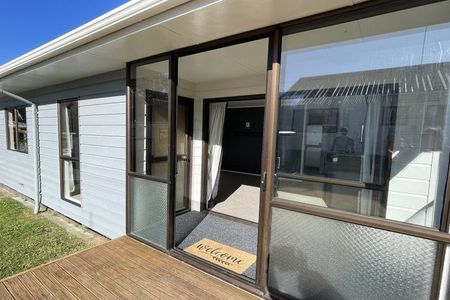 Tidy 2 bedroom home - close to town - Waihi - Photo 3