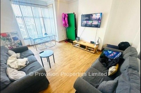 6 Bedroom Ebberston Terrace - Photo 1