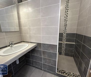 Location Appartement 2 pièces 50m² BRON 69500 - Photo 3