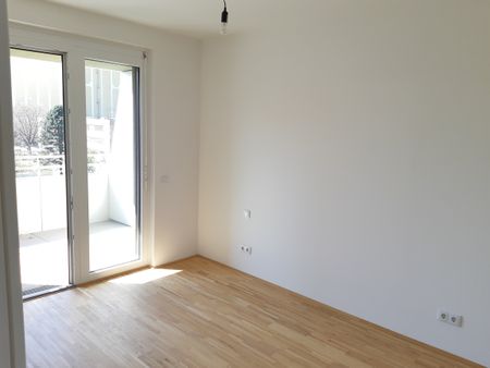 JETZT AKTION 1 MONAT MIETFREI SCHÖNE 2-ZIMMERWOHNUNG MIT BALKON MIT STADTBLICK UND TG-PLATZ - Photo 2