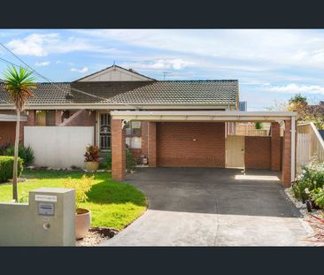 2/16 Clarendon Avenue, Oakleigh South, Vic 3167 - Photo 1