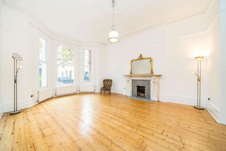 6 bedroom terraced house to rent - Photo 3