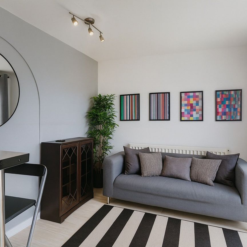 4 Bed End Terrace, John Rous Avenue, CV4 - Photo 1