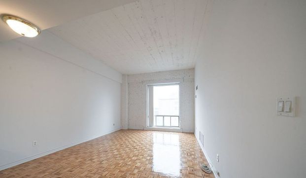 For Lease - 1401 Dupont Street Unit# 111, Toronto, Ontario - Photo 1