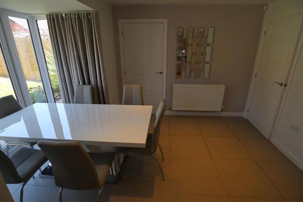 4 bedroom detached house to rent - Photo 1