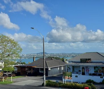 Modern Birkenhead Townhouse - Photo 3